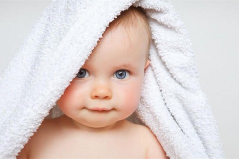 母乳喂养多久最好 母乳到2岁的上海捐卵宝宝智商高吗